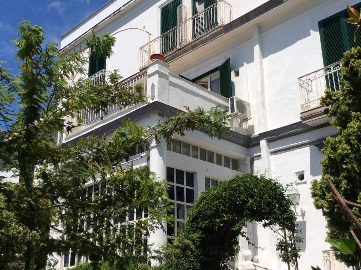 Albergo Santa Teresa ตอร์เรเดลเกรโค ภายนอก รูปภาพ