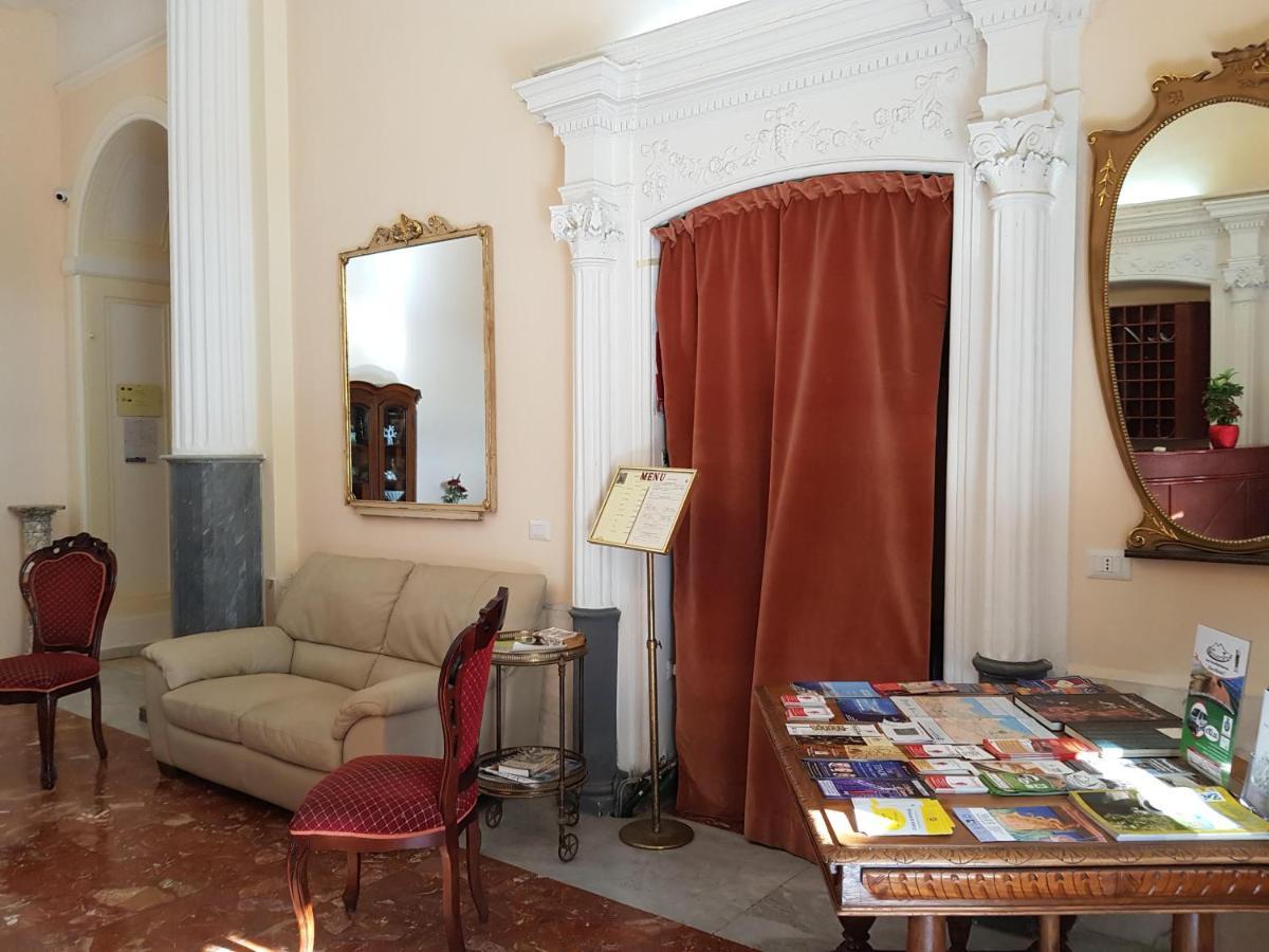 Albergo Santa Teresa ตอร์เรเดลเกรโค ภายนอก รูปภาพ